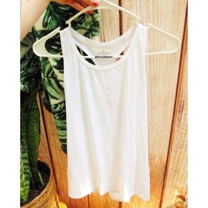 Athleta pure white racerback tank top ✨